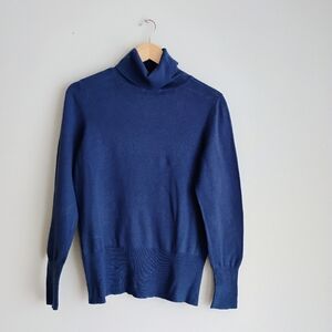 Banana Republic Blue Luxury Silk Cashmere Turtleneck Sweater Preppy Old Money